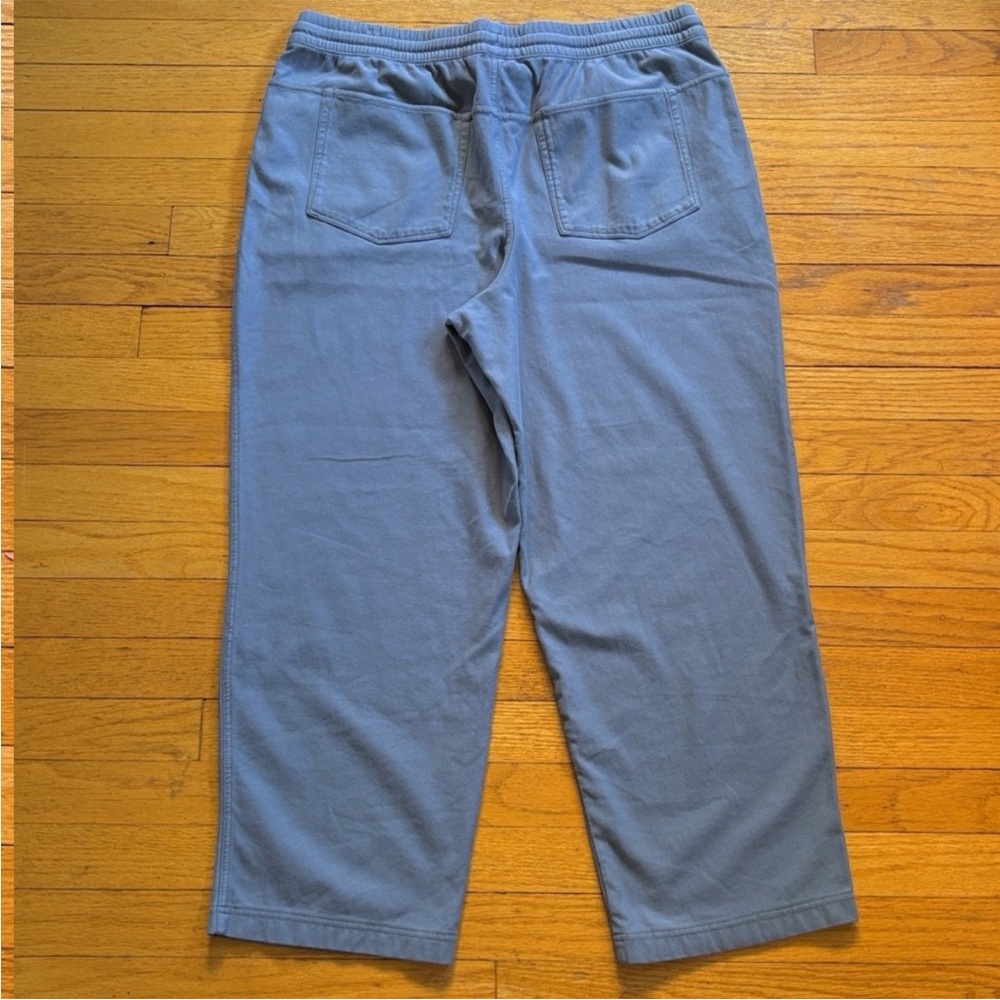 EUC Athleta Farallon Pants Grey Size XL
Retail $99.00 - Picture 9 of 11